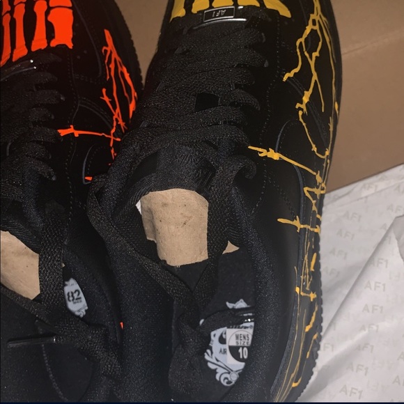 Custom Gnikes - Picture 4 of 5